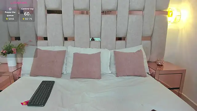 Snapshot of _luna_rossee_ chatting on 02/23/26, 09:56 luna rossee online show from 02/23/26, 09:56