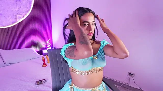 JazminRusso  online show from 02/03/26, 06:22