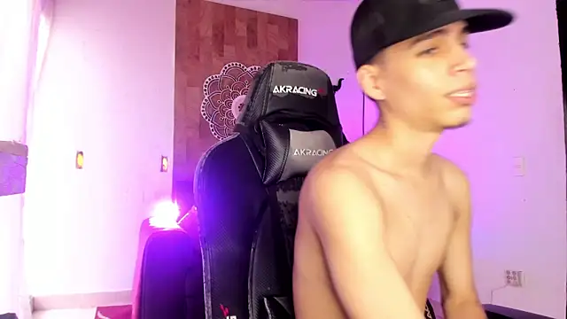 Snapshot of juan_posada chatting on 02/14/26, 07:21 juan posada online show from 02/14/26, 07:21