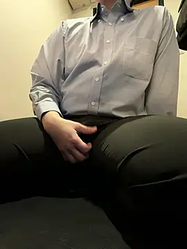 Snapshot of yuuuuusuke00 chatting on 02/24/26, 01:36 yuuuuusuke00 online show from 02/24/26, 01:36