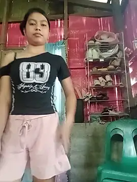 Snapshot of Heavens_night04 chatting on 02/23/26, 04:32 Heavens night04 online show from 02/23/26, 04:32