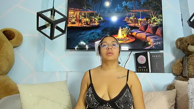 Snapshot of amy_noa chatting on 02/25/26, 12:42 amy noa online show from 02/25/26, 12:42