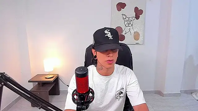 Snapshot of paisa_hotx chatting on 02/03/26, 01:15 paisa hotx online show from 02/03/26, 01:15