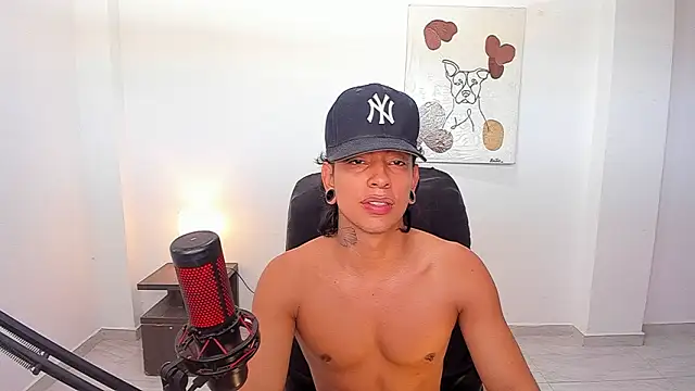 Snapshot of paisa_hotx chatting on 02/26/26, 03:55 paisa hotx online show from 02/26/26, 03:55