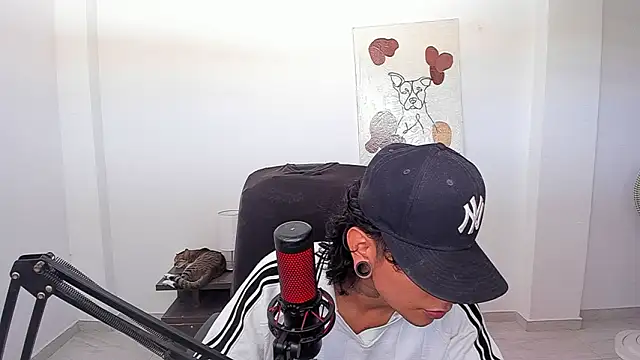 Snapshot of paisa_hotx chatting on 02/28/26, 05:47 paisa hotx online show from 02/28/26, 05:47