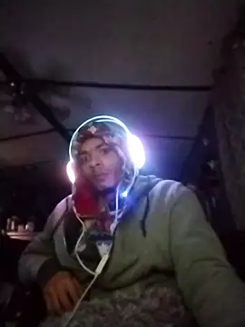 Snapshot of spooky425hd chatting on 02/08/26, 07:12 spooky425hd online show from 02/08/26, 07:12