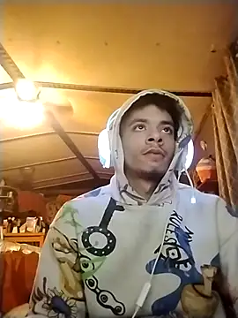 Snapshot of spooky425hd chatting on 02/26/26, 07:18 spooky425hd online show from 02/26/26, 07:18