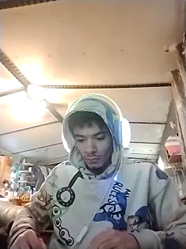 Snapshot of spooky425hd chatting on 02/27/26, 10:21 spooky425hd online show from 02/27/26, 10:21