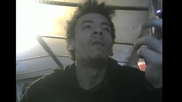 Snapshot of spooky425hd chatting on 03/03/26, 08:59 spooky425hd online show from 03/03/26, 08:59