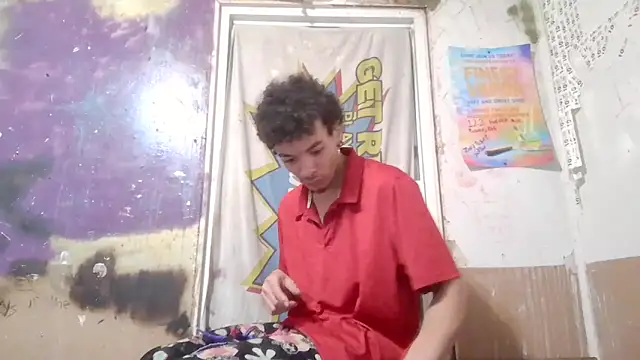 Snapshot of spooky425hd chatting on 05/10/26, 04:06 spooky425hd online show from 05/10/26, 04:06