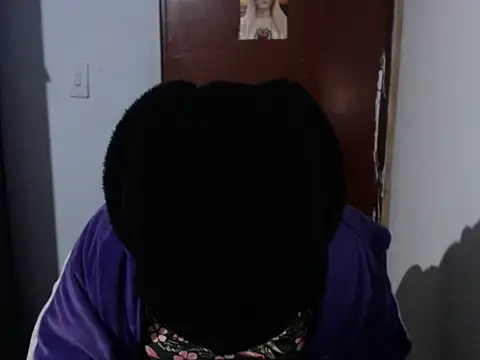 Snapshot of Brenda_Tina699 chatting on 02/13/26, 03:46 Brenda Tina699 online show from 02/13/26, 03:46