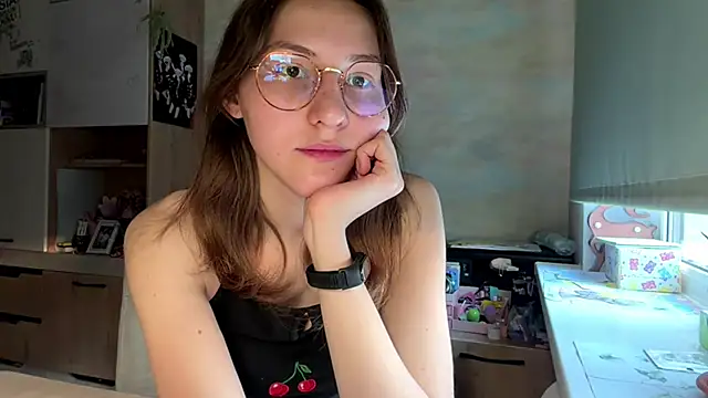 Miaaa Moon online show from 04/07/26, 02:50