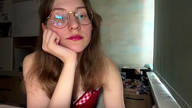 Miaaa Moon online show from 04/14/26, 12:11