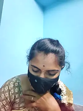 Tamil Hot Shana online show from 04/15/26, 09:48