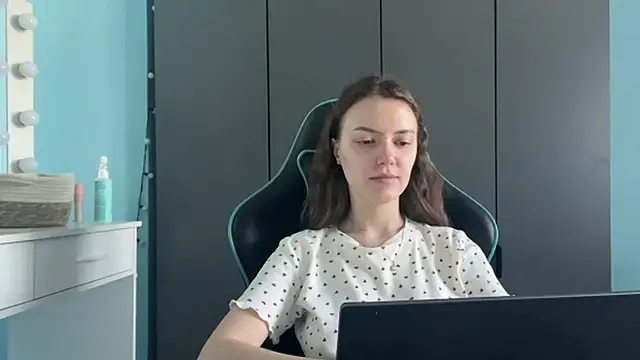 Snapshot of AndreeMerryman chatting on 02/17/26, 01:02 AndreeMerryman online show from 02/17/26, 01:02