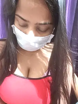 Snapshot of MidnightVibes_ chatting on 02/06/26, 05:38 MidnightVibes online show from 02/06/26, 05:38