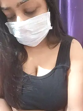 Snapshot of MidnightVibes_ chatting on 02/12/26, 07:31 MidnightVibes online show from 02/12/26, 07:31