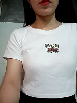 Snapshot of Vyvvyy69 chatting on 02/03/26, 11:21 Vyvvyy69 online show from 02/03/26, 11:21