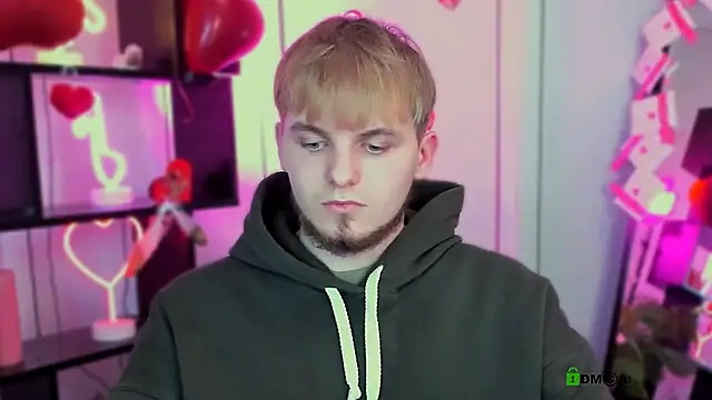 Snapshot of mark_sir chatting on 02/12/26, 08:26 mark sir online show from 02/12/26, 08:26