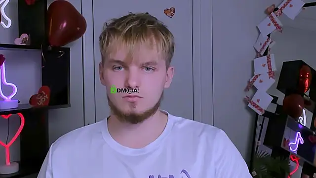 Snapshot of mark_sir chatting on 02/15/26, 07:32 mark sir online show from 02/15/26, 07:32