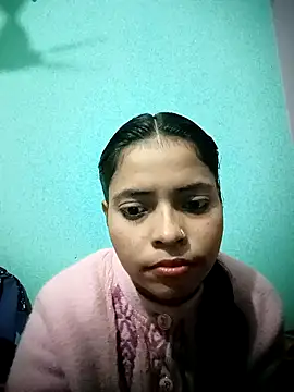 Snapshot of 18_year_old_girl chatting on 02/01/26, 04:55 18 year old girl online show from 02/01/26, 04:55