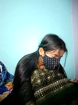 Snapshot of 18_year_old_girl chatting on 02/15/26, 08:35 18 year old girl online show from 02/15/26, 08:35