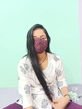 Snapshot of 18_year_old_girl chatting on 07/20/26, 03:43 18 year old girl online show from 07/20/26, 03:43