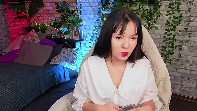 Snapshot of onix_cherry chatting on 02/24/26, 08:29 onix cherry online show from 02/24/26, 08:29