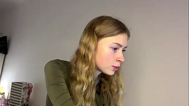 Snapshot of Flexiblegirl chatting on 02/22/26, 05:22 Flexiblegirl online show from 02/22/26, 05:22