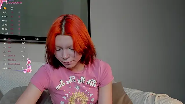 Snapshot of Leah_Castro chatting on 02/04/26, 03:23 Leah Castro online show from 02/04/26, 03:23