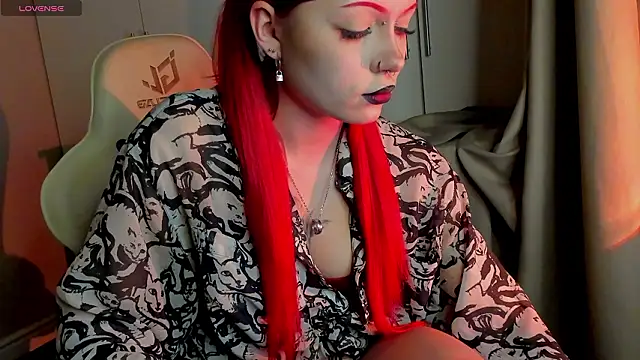 Snapshot of Leah_Castro chatting on 03/02/26, 03:41 Leah Castro online show from 03/02/26, 03:41