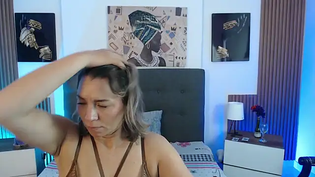 milfsecret69 online show from 05/15/26, 10:44