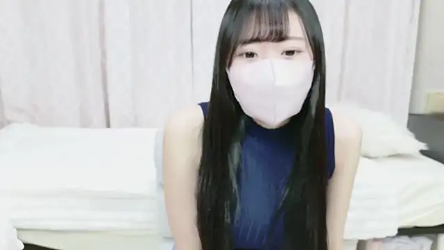 Snapshot of MOE_o0 chatting on 02/04/26, 09:04 MOE o0 online show from 02/04/26, 09:04