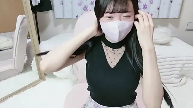 Snapshot of MOE_o0 chatting on 02/25/26, 09:08 MOE o0 online show from 02/25/26, 09:08