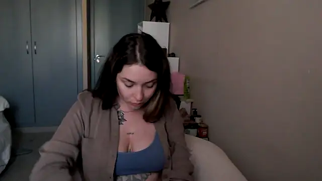 JuliaGraceOF online show from 02/21/26, 06:20