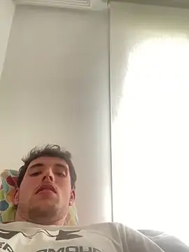 manu156789 online show from 02/05/26, 12:54