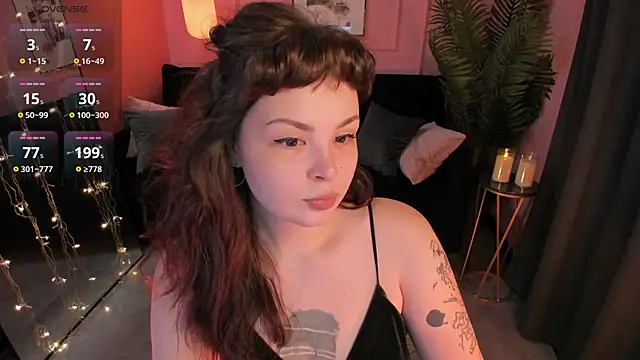 Snapshot of Maykinkya chatting on 02/05/26, 02:11 Maykinkya online show from 02/05/26, 02:11