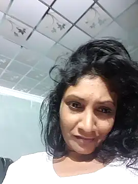 Snapshot of sexykajol2001 chatting on 05/17/26, 12:08 sexykajol2001 online show from 05/17/26, 12:08