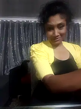 Snapshot of sexykajol2001 chatting on 05/24/26, 01:21 sexykajol2001 online show from 05/24/26, 01:21