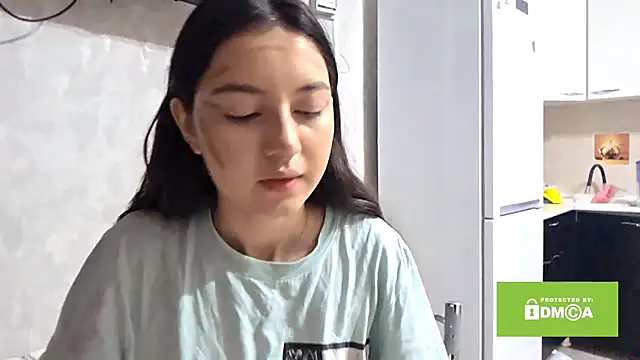 ZyntraLoom online show from 02/25/26, 12:15