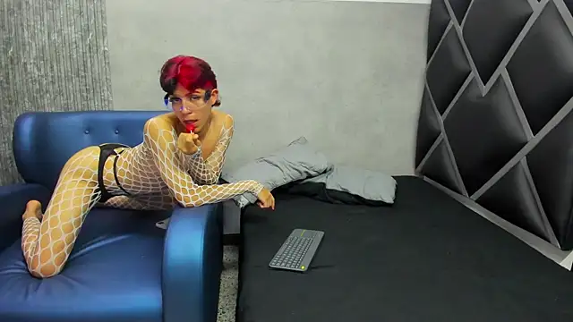 Snapshot of Philipp-Jones chatting on 02/13/26, 12:12 Philipp-Jones online show from 02/13/26, 12:12