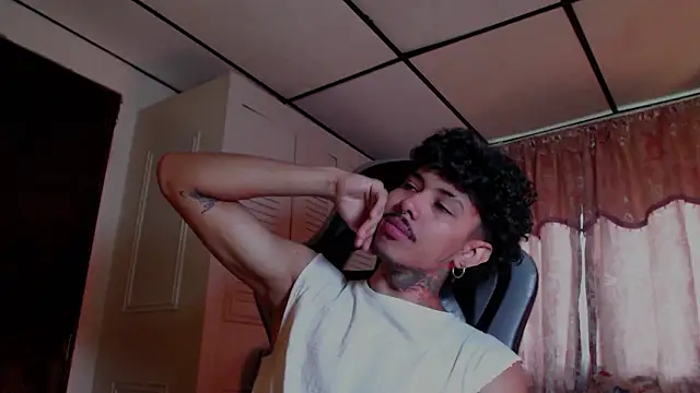 D3v1L88 online show from 02/13/26, 05:20