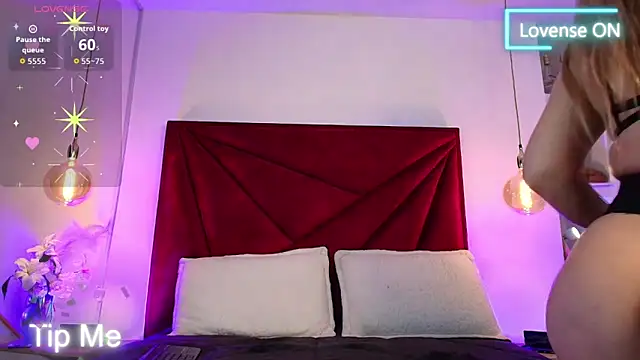 NahomiRoss online show from 04/06/26, 12:28