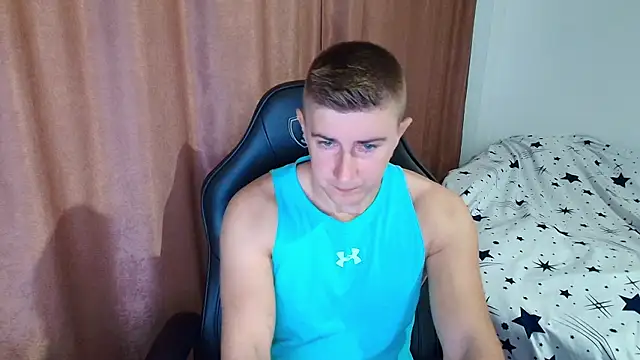 Snapshot of TodMusclePower9 chatting on 02/02/26, 04:11 TodMusclePower9 online show from 02/02/26, 04:11