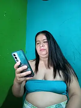 Snapshot of Diana_006 chatting on 02/25/26, 01:10 Diana 006 online show from 02/25/26, 01:10