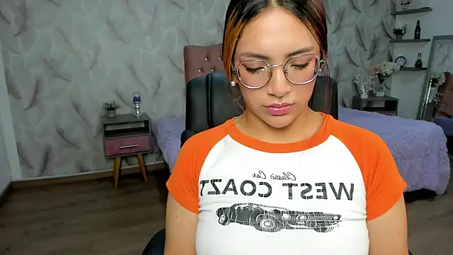 Snapshot of Tokyo_Royal_ chatting on 02/27/26, 12:38 Tokyo Royal online show from 02/27/26, 12:38