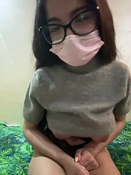 IRIS-GIRL online show from 04/28/26, 12:21