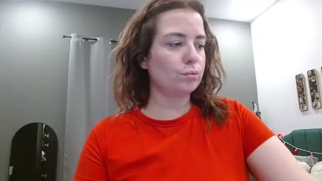 Snapshot of HazelSkyesChat chatting on 02/09/26, 11:31 HazelSkyesChat online show from 02/09/26, 11:31