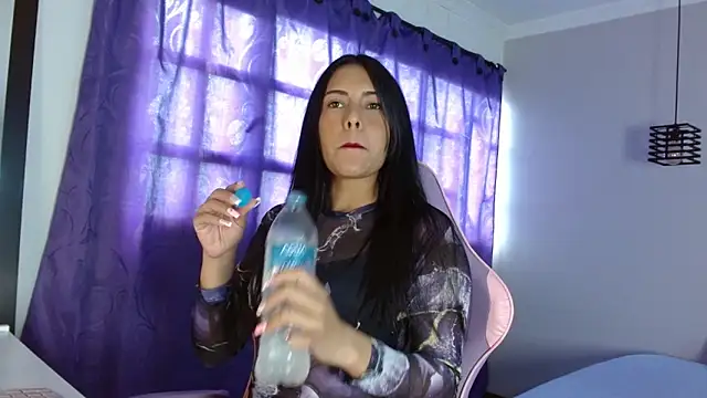 Snapshot of VelvetRosss chatting on 02/23/26, 07:44 VelvetRosss online show from 02/23/26, 07:44