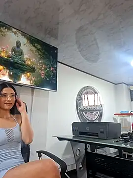 Jade connor online show from 05/04/26, 08:16